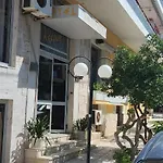Hotel Kekrops 2*
