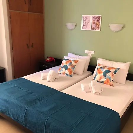 Hotel Kekrops 2*