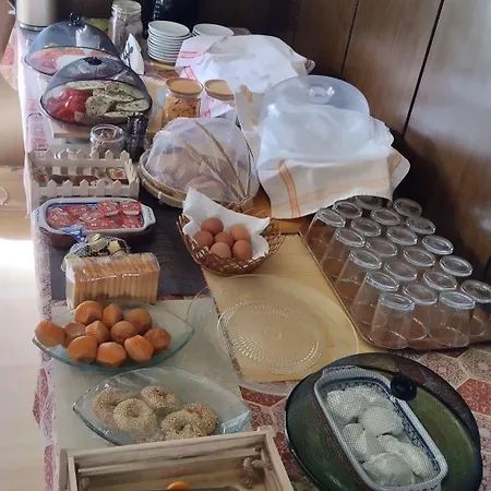 酒店 Kekrops 卢特拉艾季普苏